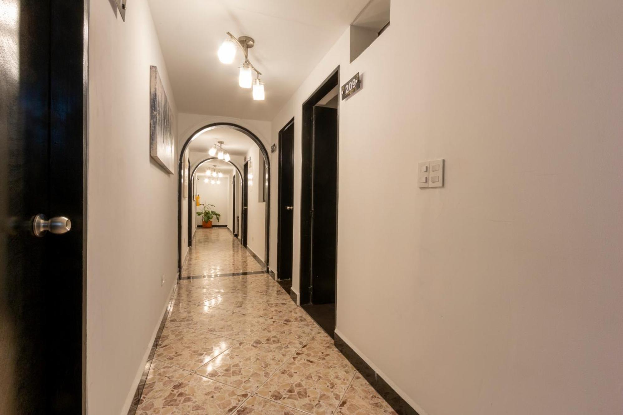Hotel De Leon Estadio Medellín Esterno foto